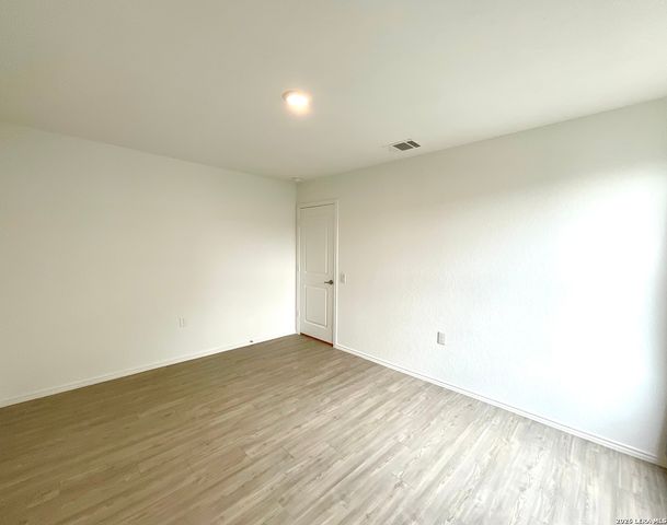 907 Cook Bend, San Antonio, TX 78221