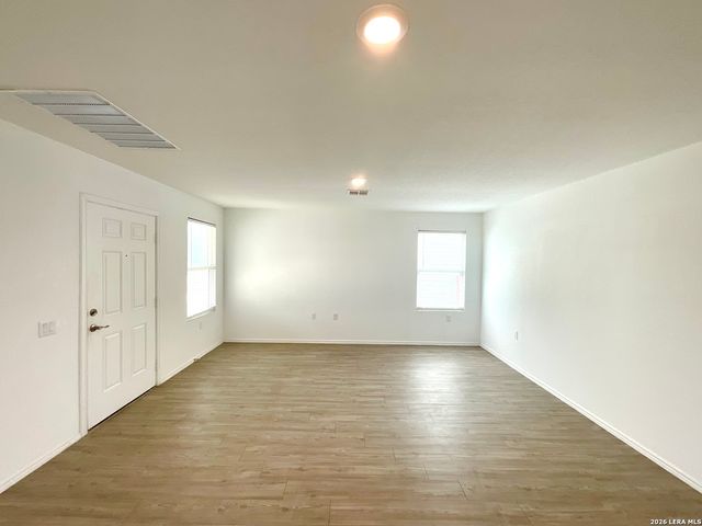 907 Cook Bend, San Antonio, TX 78221