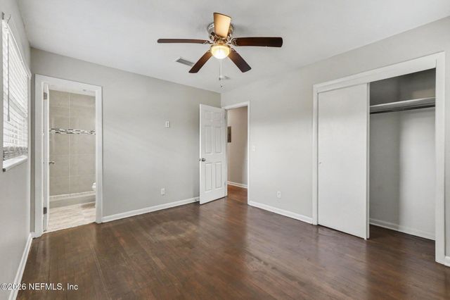 235 BAISDEN Road, Jacksonville, FL 32218