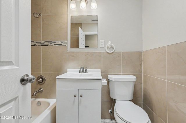 235 BAISDEN Road, Jacksonville, FL 32218
