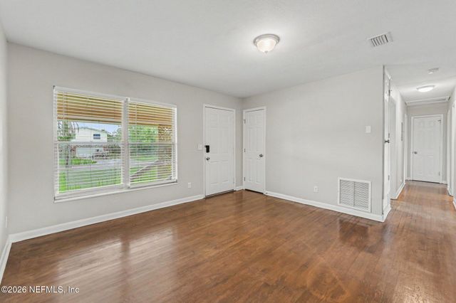 235 BAISDEN Road, Jacksonville, FL 32218