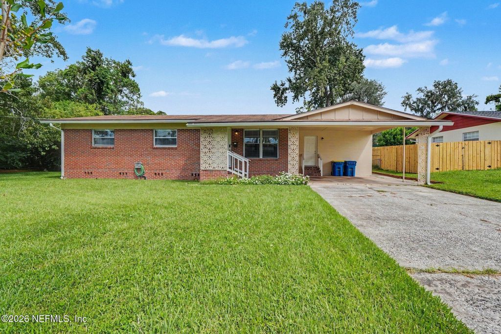 235 BAISDEN Road, Jacksonville, FL 32218