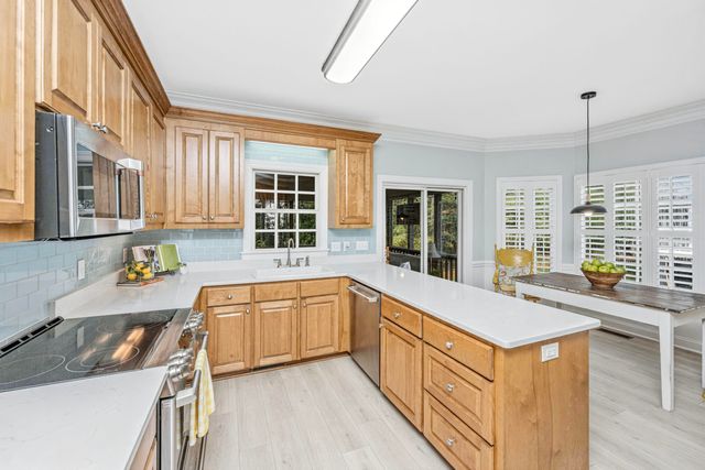 1984 N Creek Drive, Mount Pleasant, SC 29466
