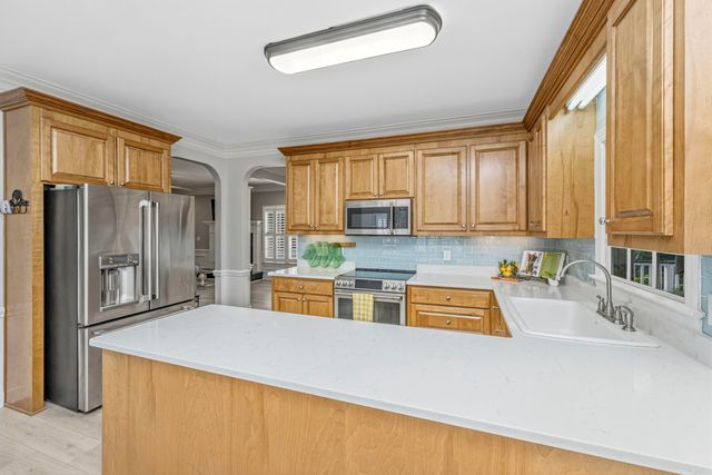 1984 N Creek Drive, Mount Pleasant, SC 29466