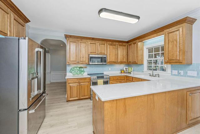1984 N Creek Drive, Mount Pleasant, SC 29466