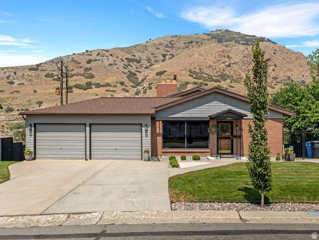 3371 E LARCHMONT DR, Salt Lake City, UT 84109