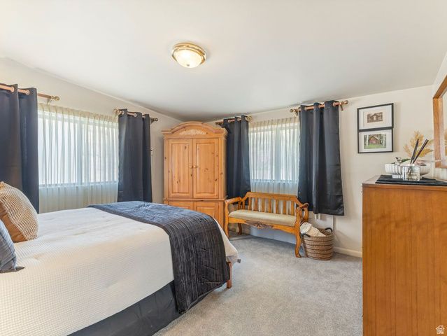 3371 E LARCHMONT DR, Salt Lake City, UT 84109