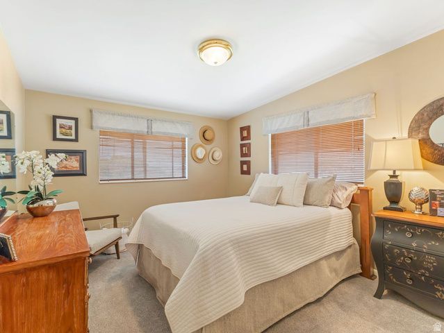 3371 E LARCHMONT DR, Salt Lake City, UT 84109