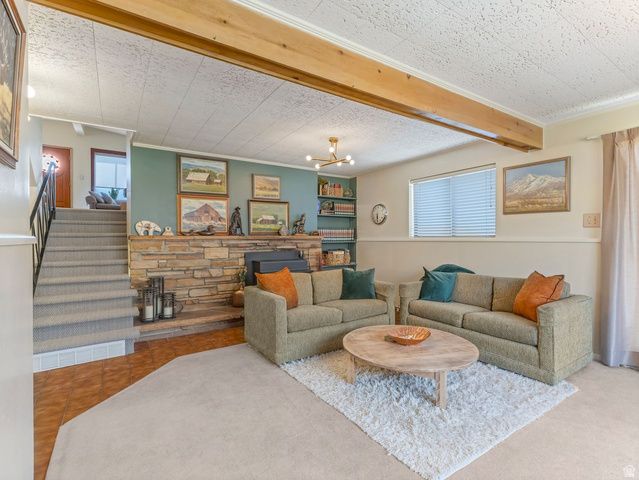 3371 E LARCHMONT DR, Salt Lake City, UT 84109