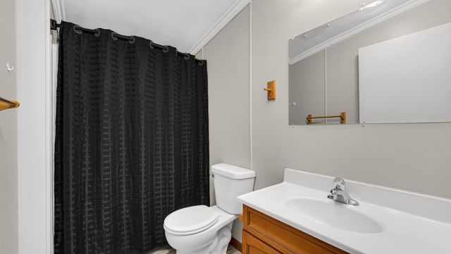11983 N 330 E, Demotte, IN 46310