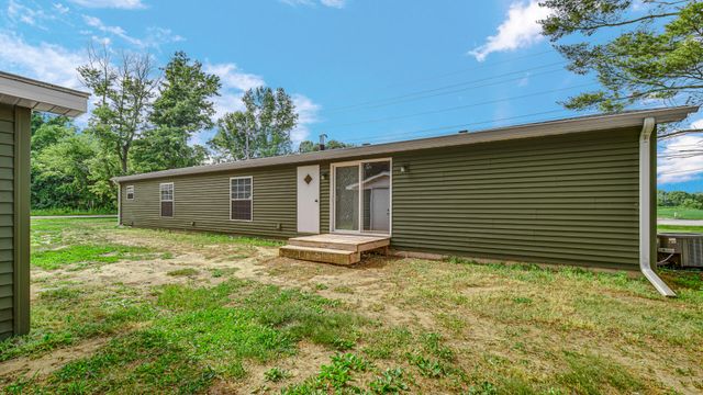 11983 N 330 E, Demotte, IN 46310
