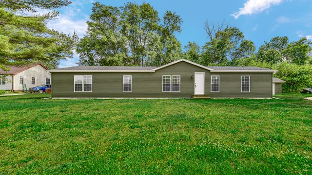 11983 N 330 E, Demotte, IN 46310