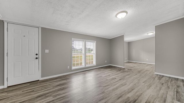 11983 N 330 E, Demotte, IN 46310