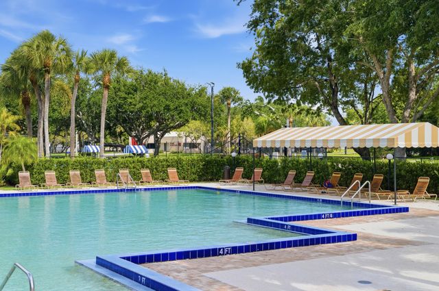 2860 Cuyahoga Lane, West Palm Beach, FL 33409