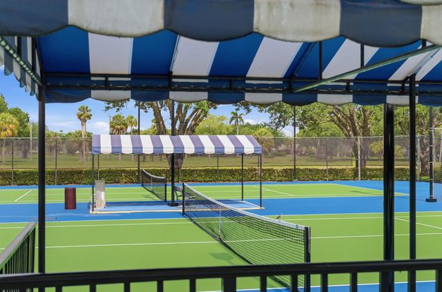 2860 Cuyahoga Lane, West Palm Beach, FL 33409