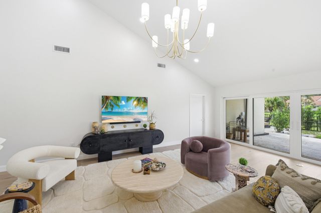 2860 Cuyahoga Lane, West Palm Beach, FL 33409