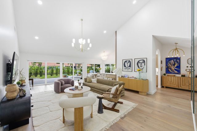 2860 Cuyahoga Lane, West Palm Beach, FL 33409