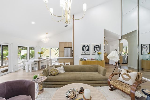 2860 Cuyahoga Lane, West Palm Beach, FL 33409