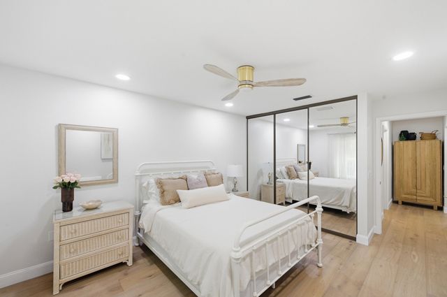 2860 Cuyahoga Lane, West Palm Beach, FL 33409