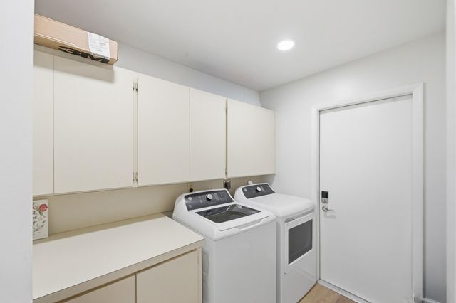 2860 Cuyahoga Lane, West Palm Beach, FL 33409