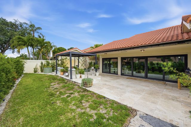 2860 Cuyahoga Lane, West Palm Beach, FL 33409