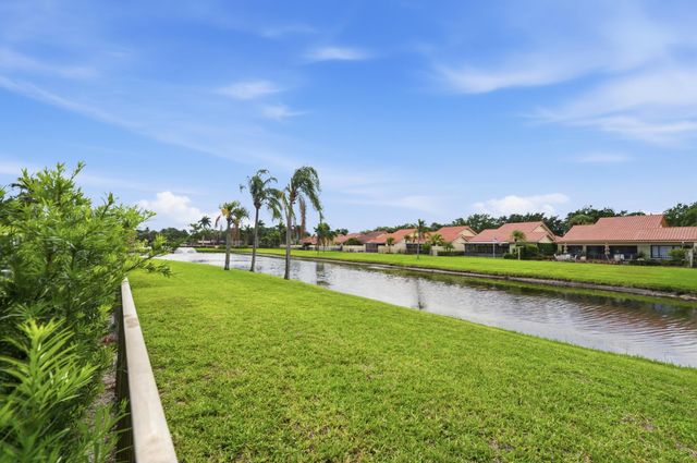 2860 Cuyahoga Lane, West Palm Beach, FL 33409