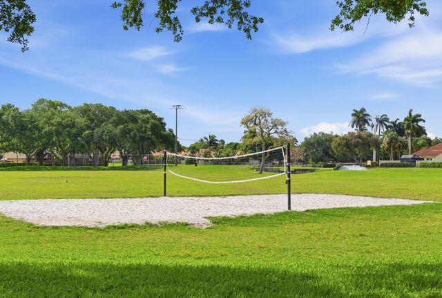 2860 Cuyahoga Lane, West Palm Beach, FL 33409