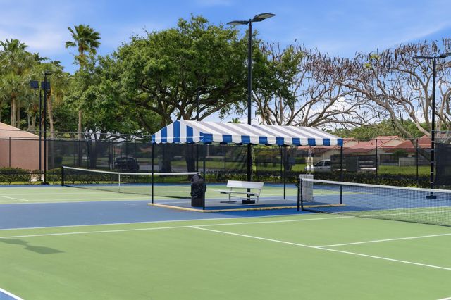 2860 Cuyahoga Lane, West Palm Beach, FL 33409