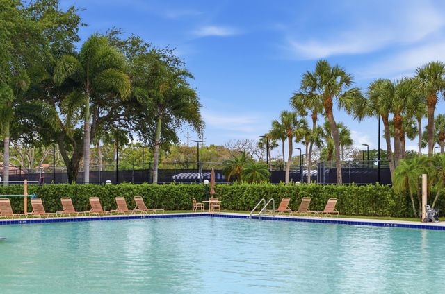 2860 Cuyahoga Lane, West Palm Beach, FL 33409