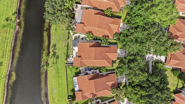 2860 Cuyahoga Lane, West Palm Beach, FL 33409