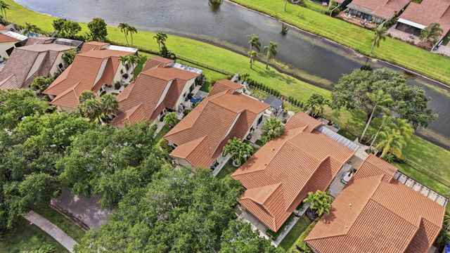 2860 Cuyahoga Lane, West Palm Beach, FL 33409