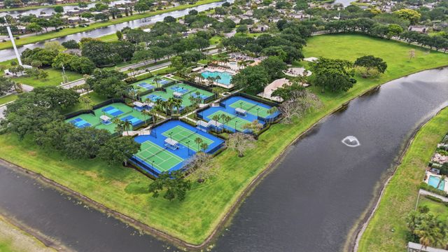 2860 Cuyahoga Lane, West Palm Beach, FL 33409