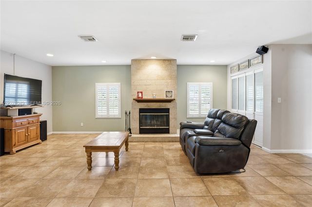 8495 SW 160th St, Palmetto Bay, FL 33157