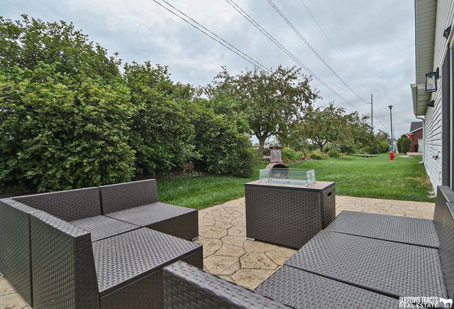 8446 S Tularosa Court, Lincoln, NE 68516