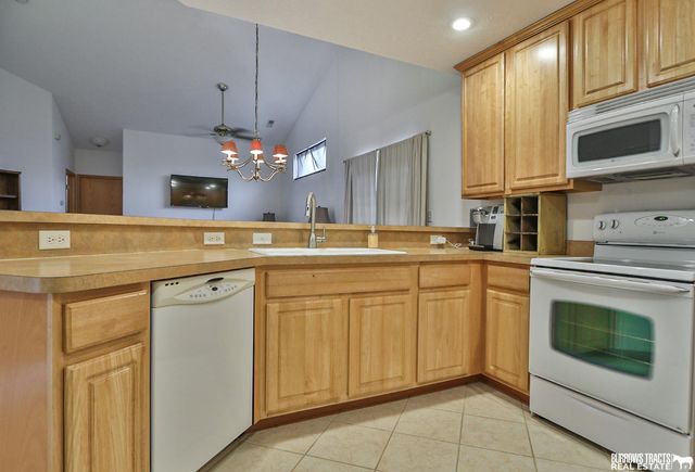 8446 S Tularosa Court, Lincoln, NE 68516