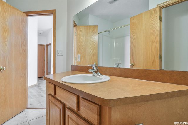 8446 S Tularosa Court, Lincoln, NE 68516