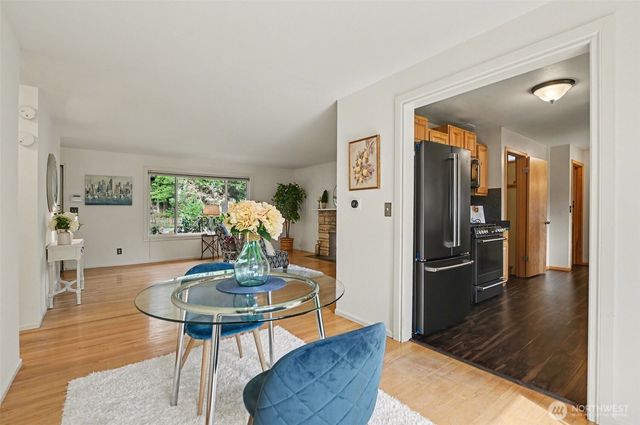 819 NE 180th Street, Shoreline, WA 98155