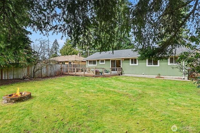 819 NE 180th Street, Shoreline, WA 98155