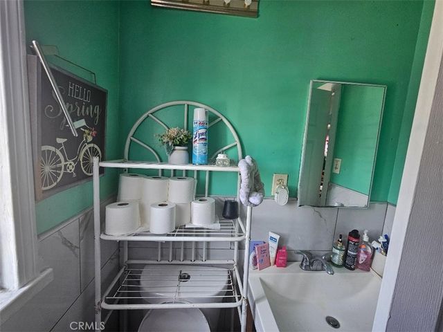 803 E 107th, Los Angeles, CA 90002