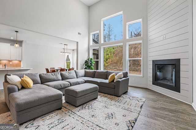 8135 Brewton Bend, Ball Ground, GA 30107