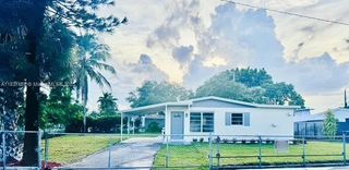 17340 NW 52nd Pl, Miami Gardens, FL 33055