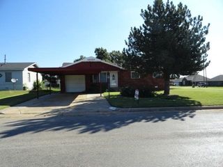 102 K St, Elgin, OK 73538