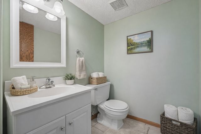 7808 Shingle Creek Drive, Brooklyn Park, MN 55443