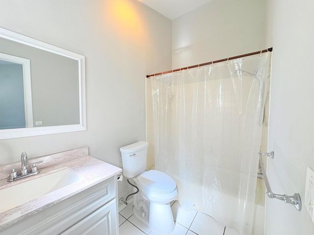 1455 Holly Heights Drive 22, Fort Lauderdale, FL 33304