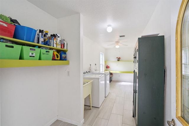 22726 WINTERWILLOW LANE, Eustis, FL 32736