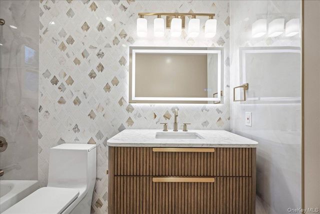 18 Wellington Road, Greenvale, NY 11548