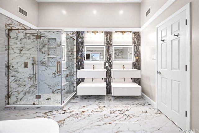 18 Wellington Road, Greenvale, NY 11548