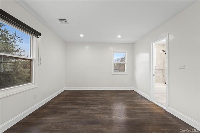 18 Wellington Road, Greenvale, NY 11548