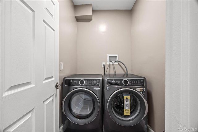 18 Wellington Road, Greenvale, NY 11548