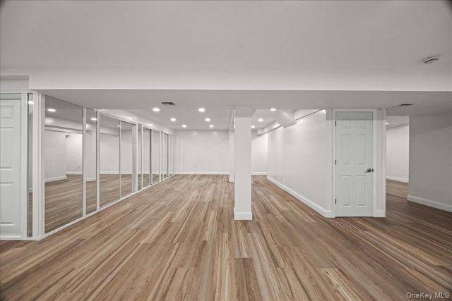 18 Wellington Road, Greenvale, NY 11548